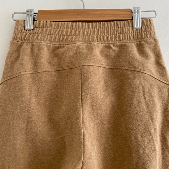 The Group by Babaton Rocket cotton camel : brown crop Jogger pants Aritzia XXS - Picture 5 of 7
